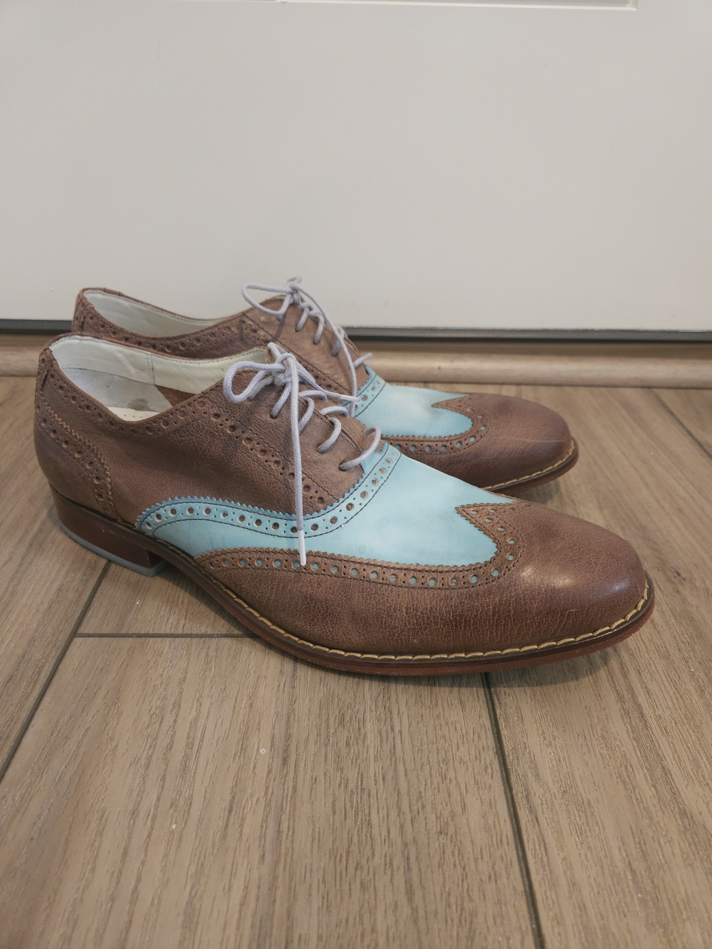 Cole Haan Air Colton Two-Tone Wingtip Dress Shoes - Men's Size 10